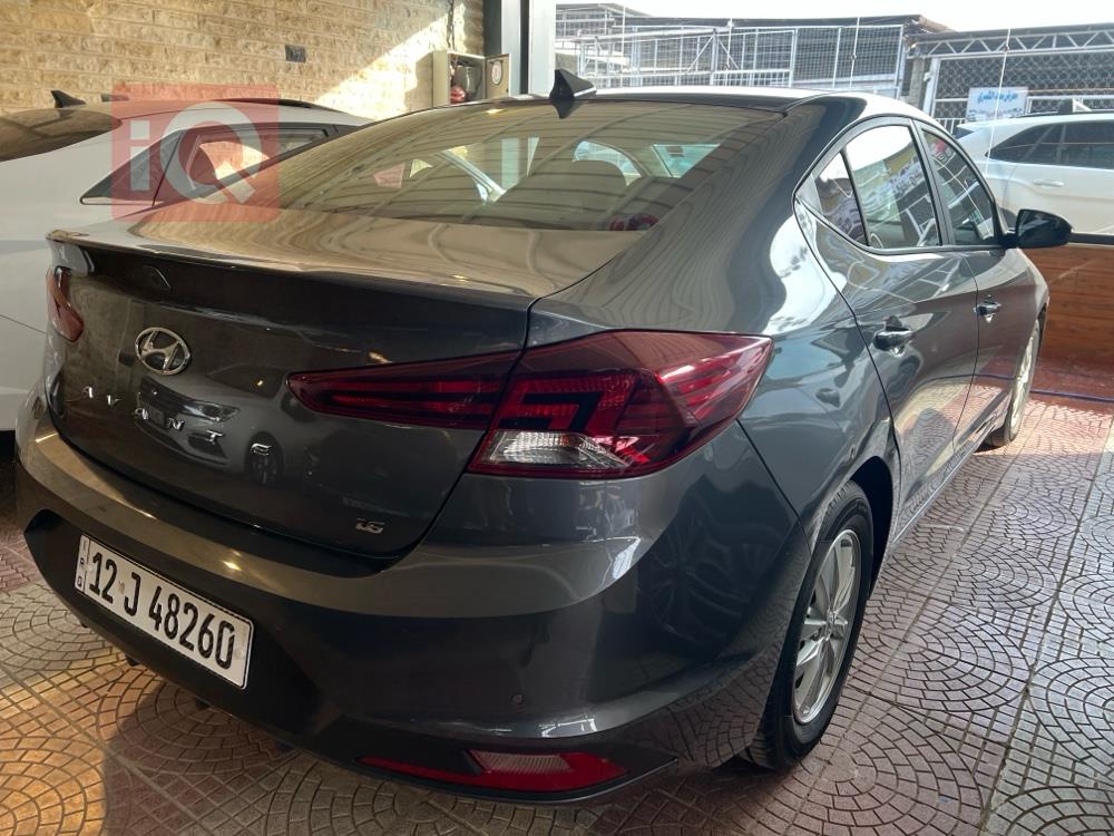 هیوندای ئەڤانتی